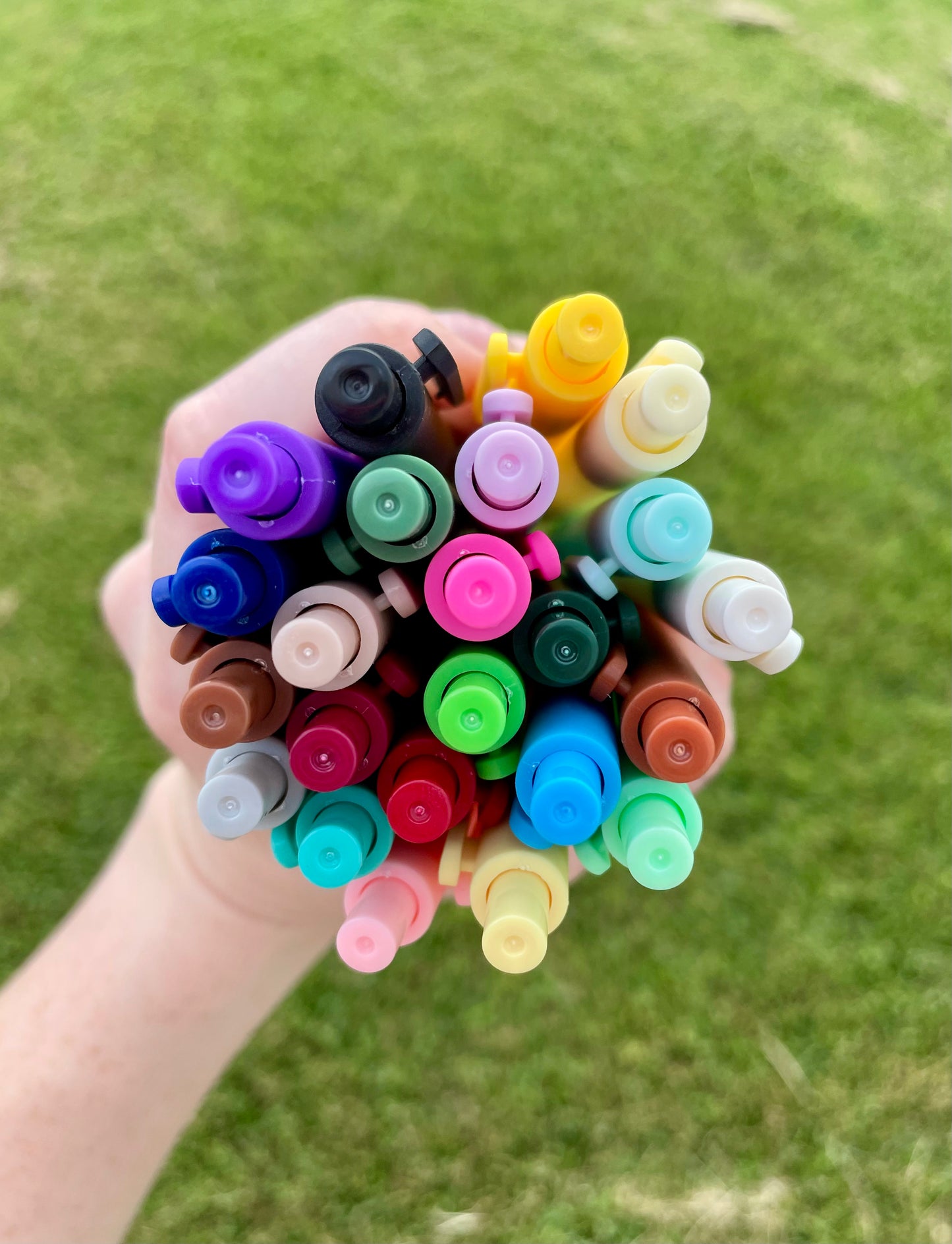 Bolígrafos de Colores en Tinta Negra - Paquete Variado