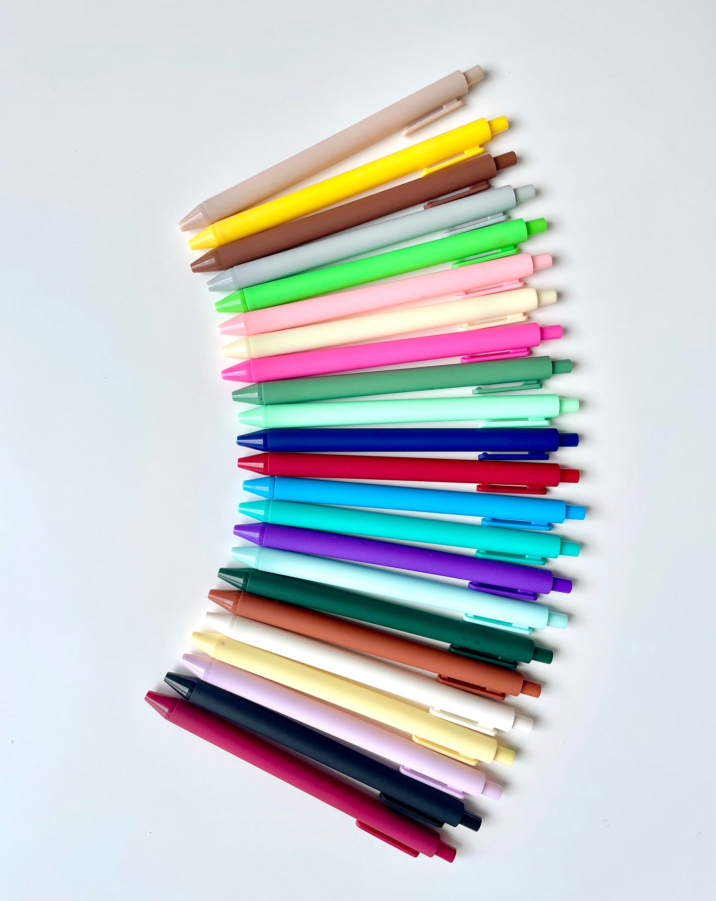 Bolígrafos de Colores en Tinta Negra - Paquete Variado