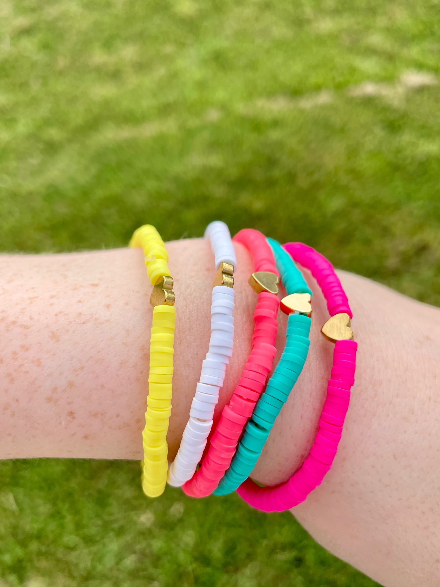 Set de Pulseras de Colores - 5 Unidades
