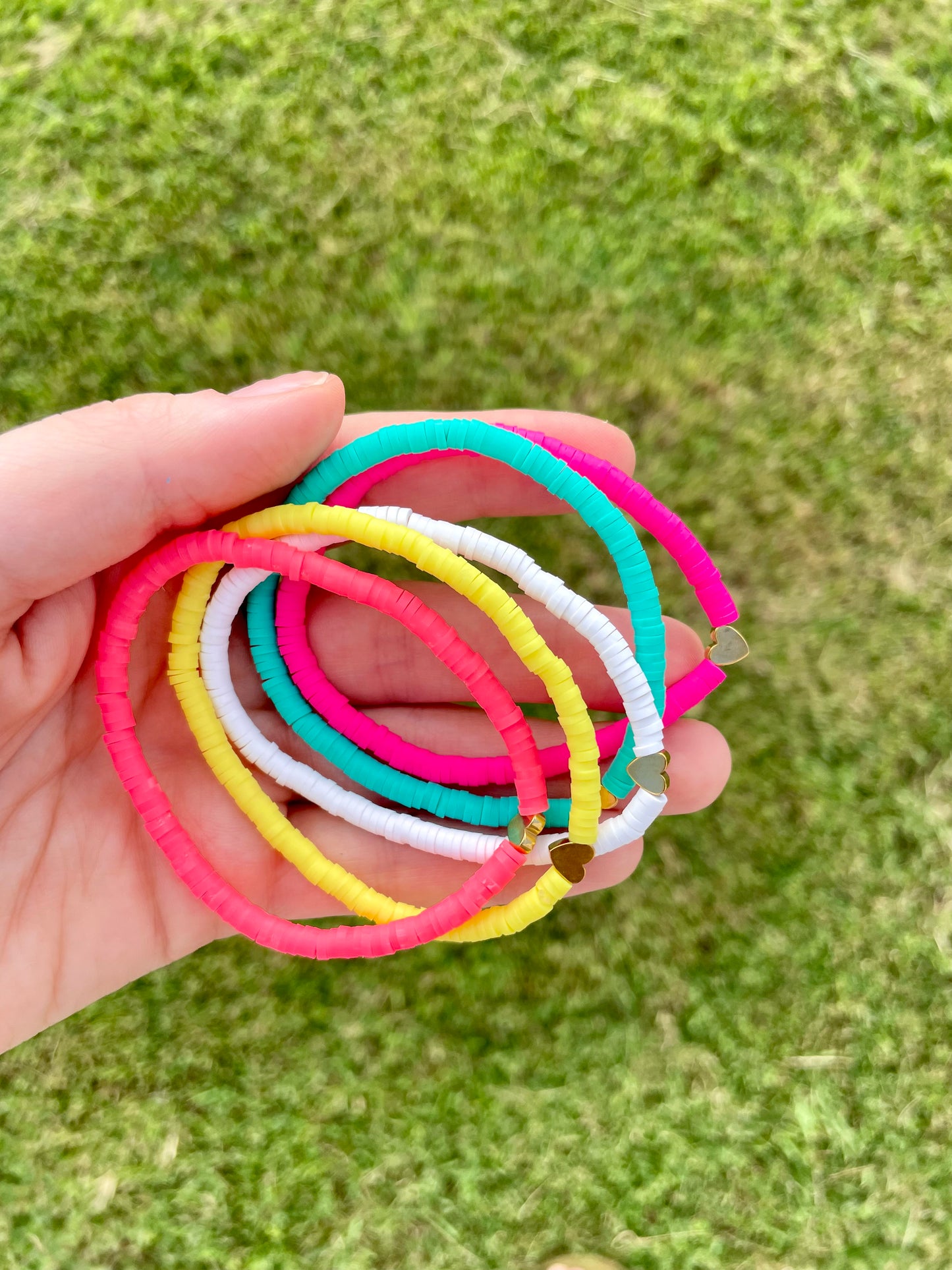 Set de Pulseras de Colores - 5 Unidades