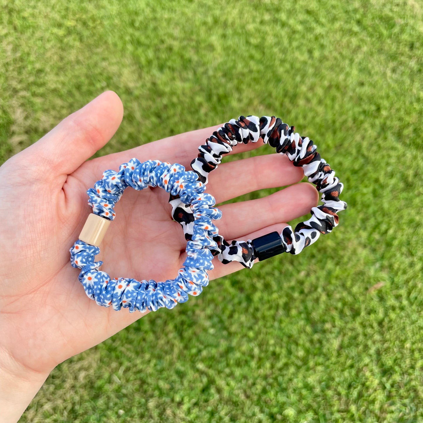 Scrunchies (Moños) en Satin Delgados