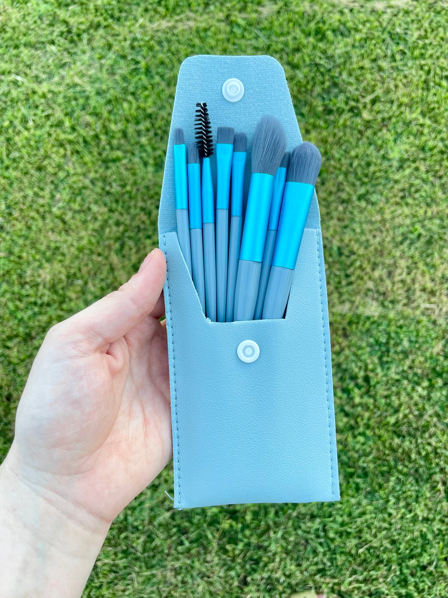 Juego de 8 brochas de maquillaje compacto