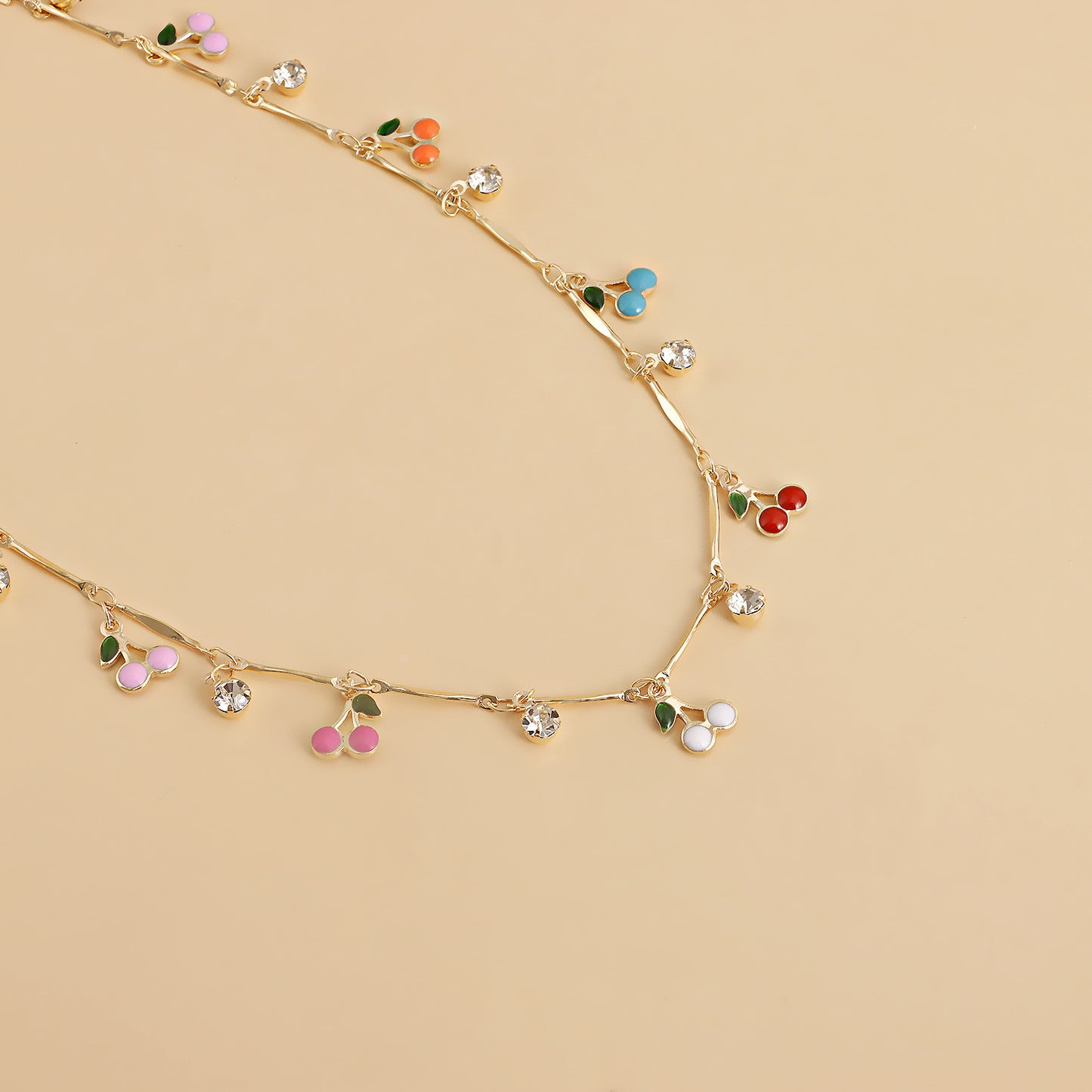 Collar con Diseño de Cherrys en Colores