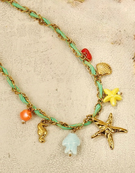 Collar de Estrellas con Diseño en Tela