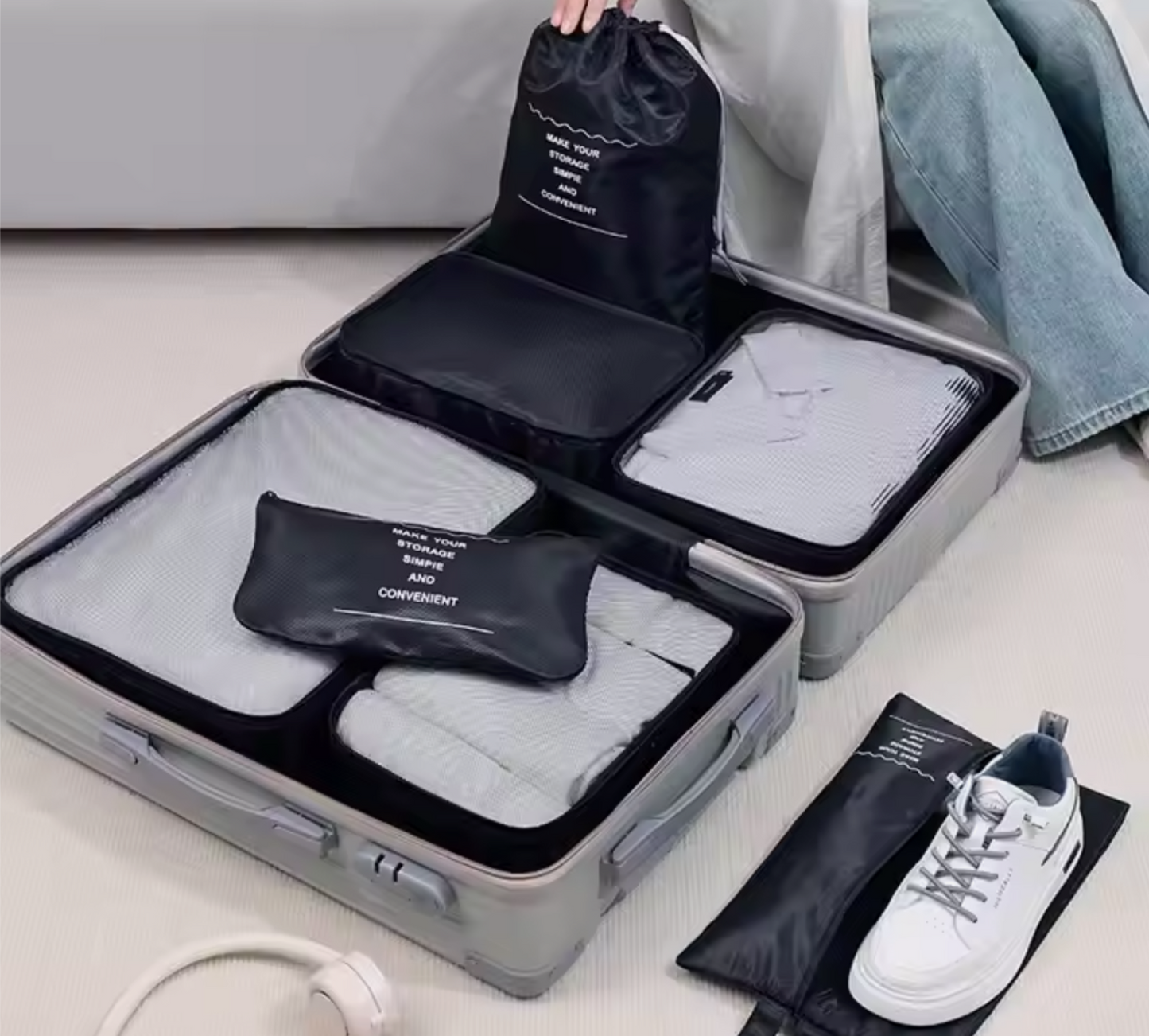 7-piece travel bag and clothes organizer set
