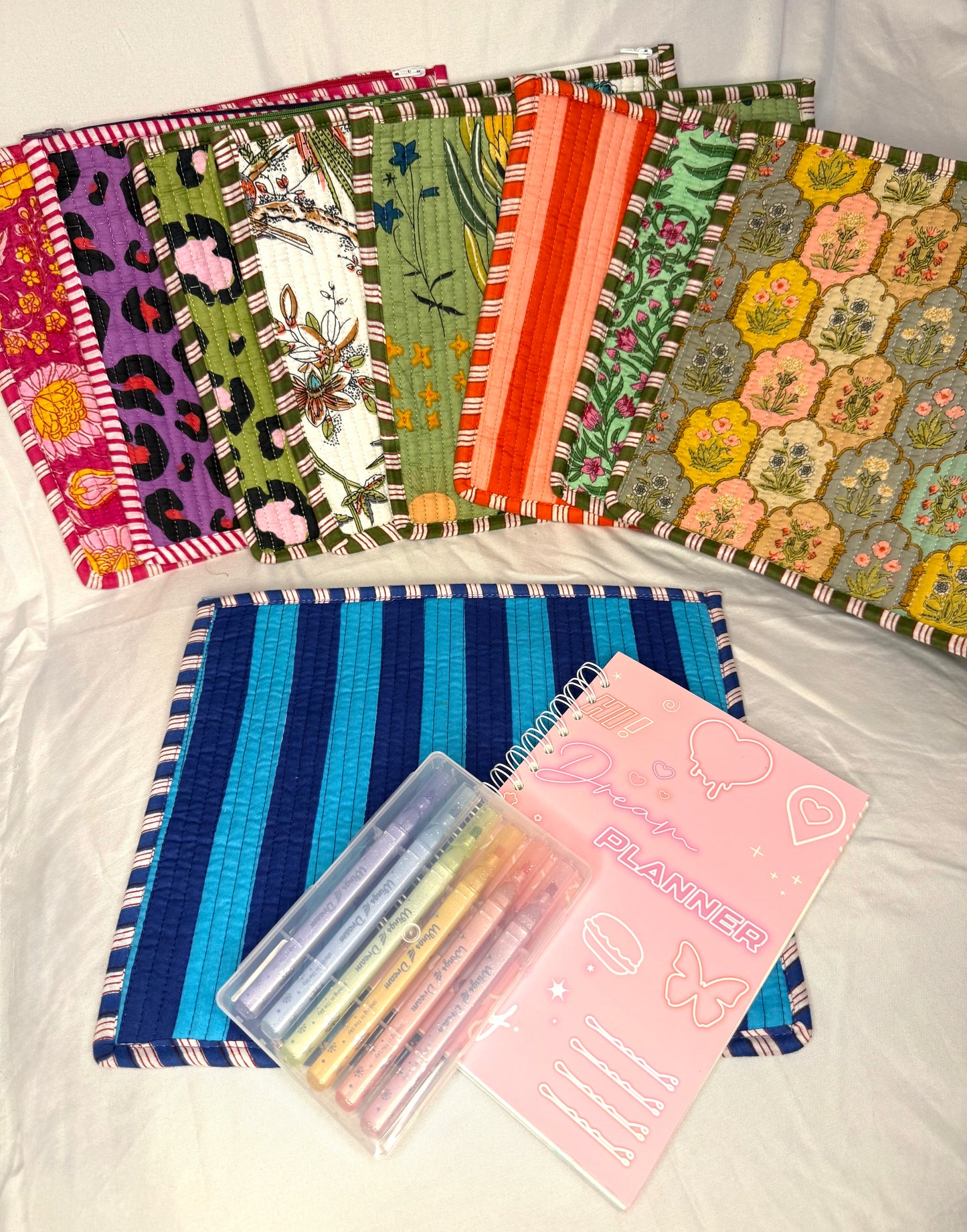 Cartuchera Protectora - iPads, libros o agendas (Variedad)