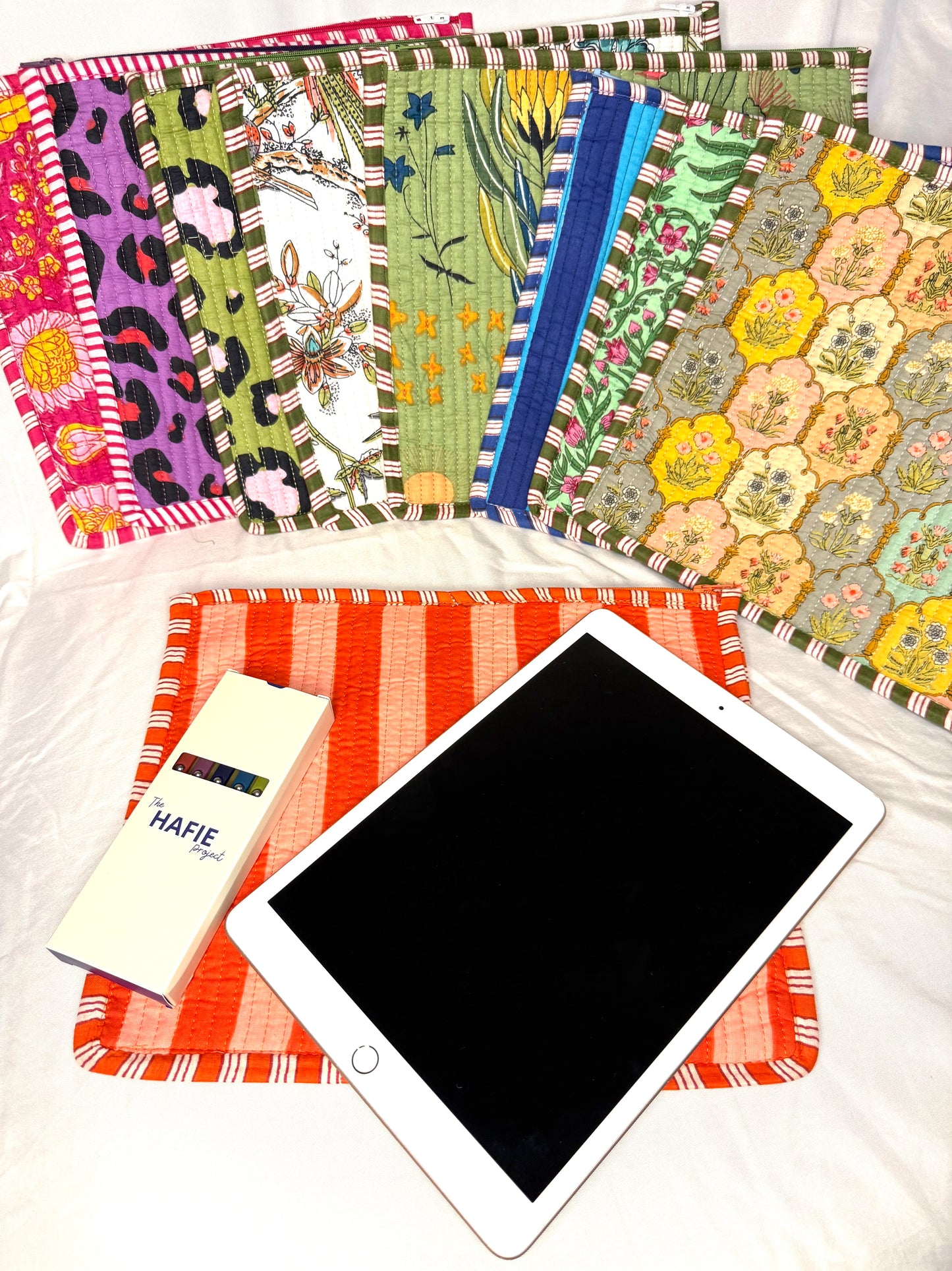 Cartuchera Protectora - iPads, libros o agendas (Variedad)