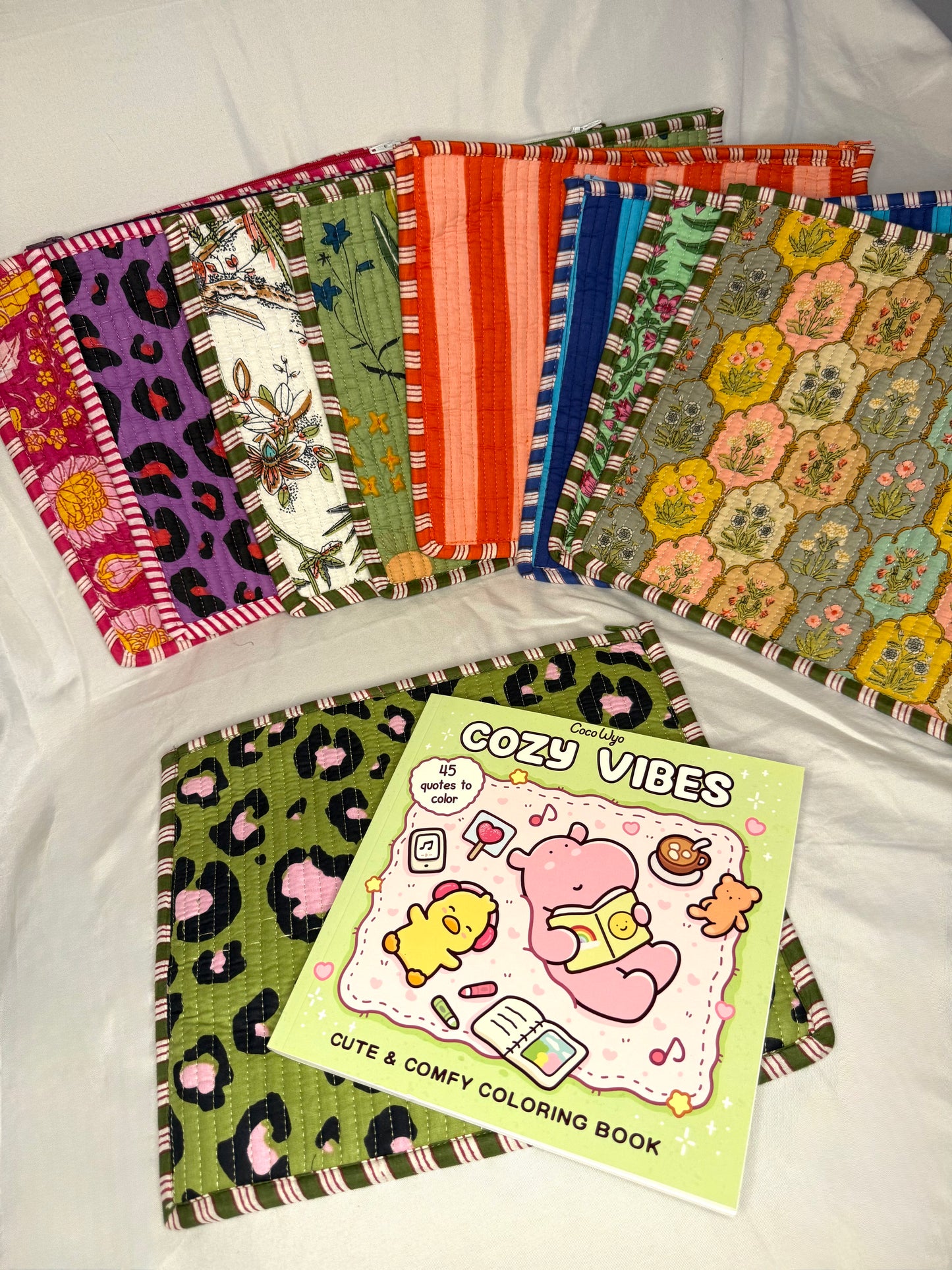 Cartuchera Protectora - iPads, libros o agendas (Variedad)
