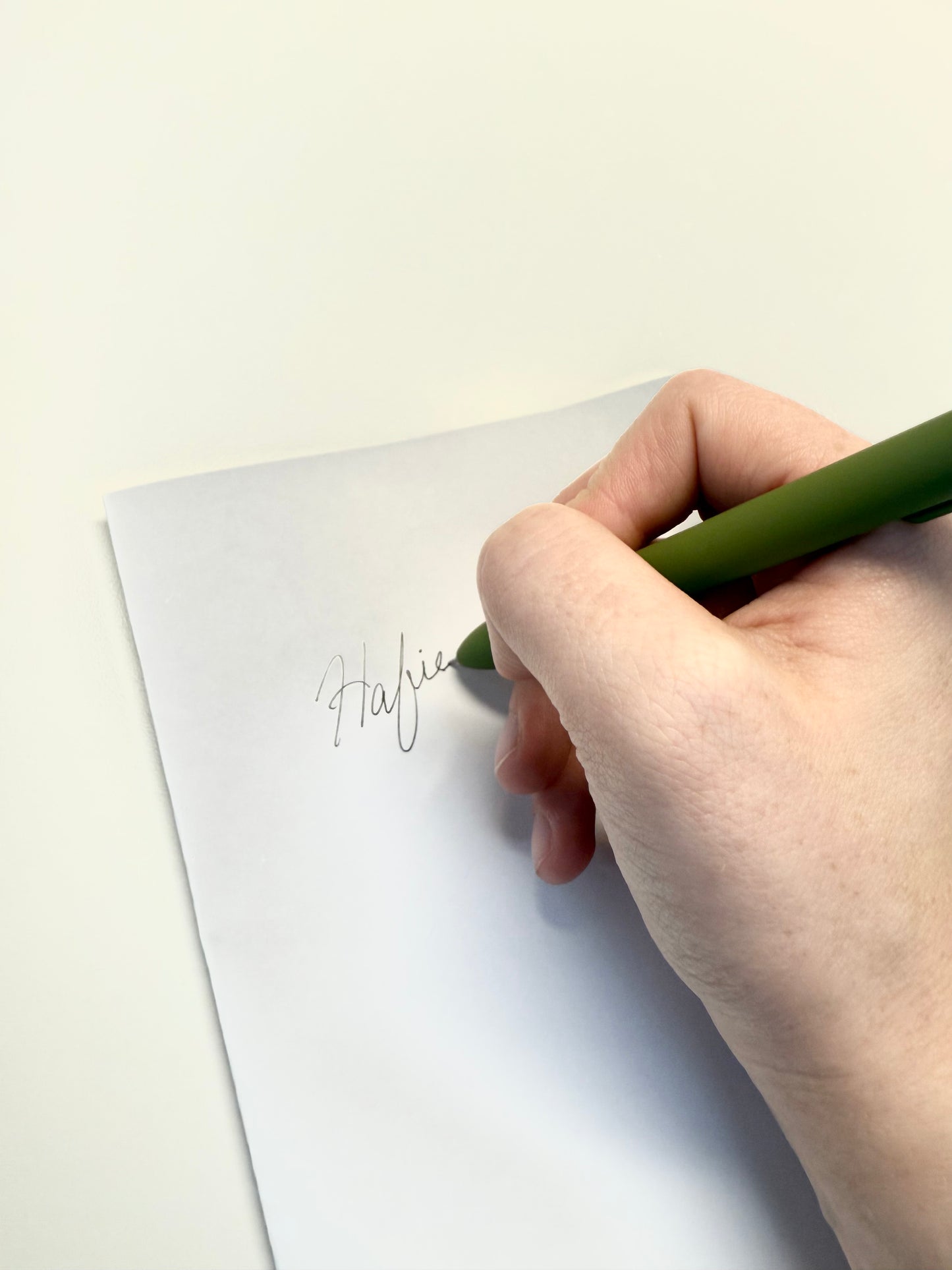 Set de 5 Bolígrafos - Punta Fina y Tinta Negra