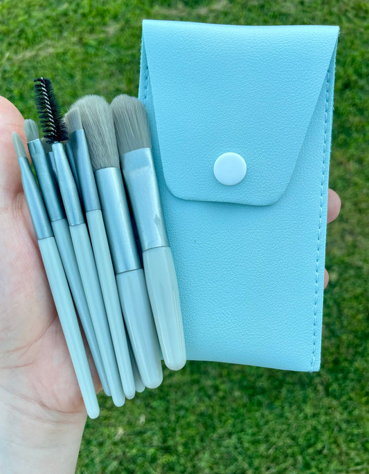 Juego de 8 brochas de maquillaje portátil