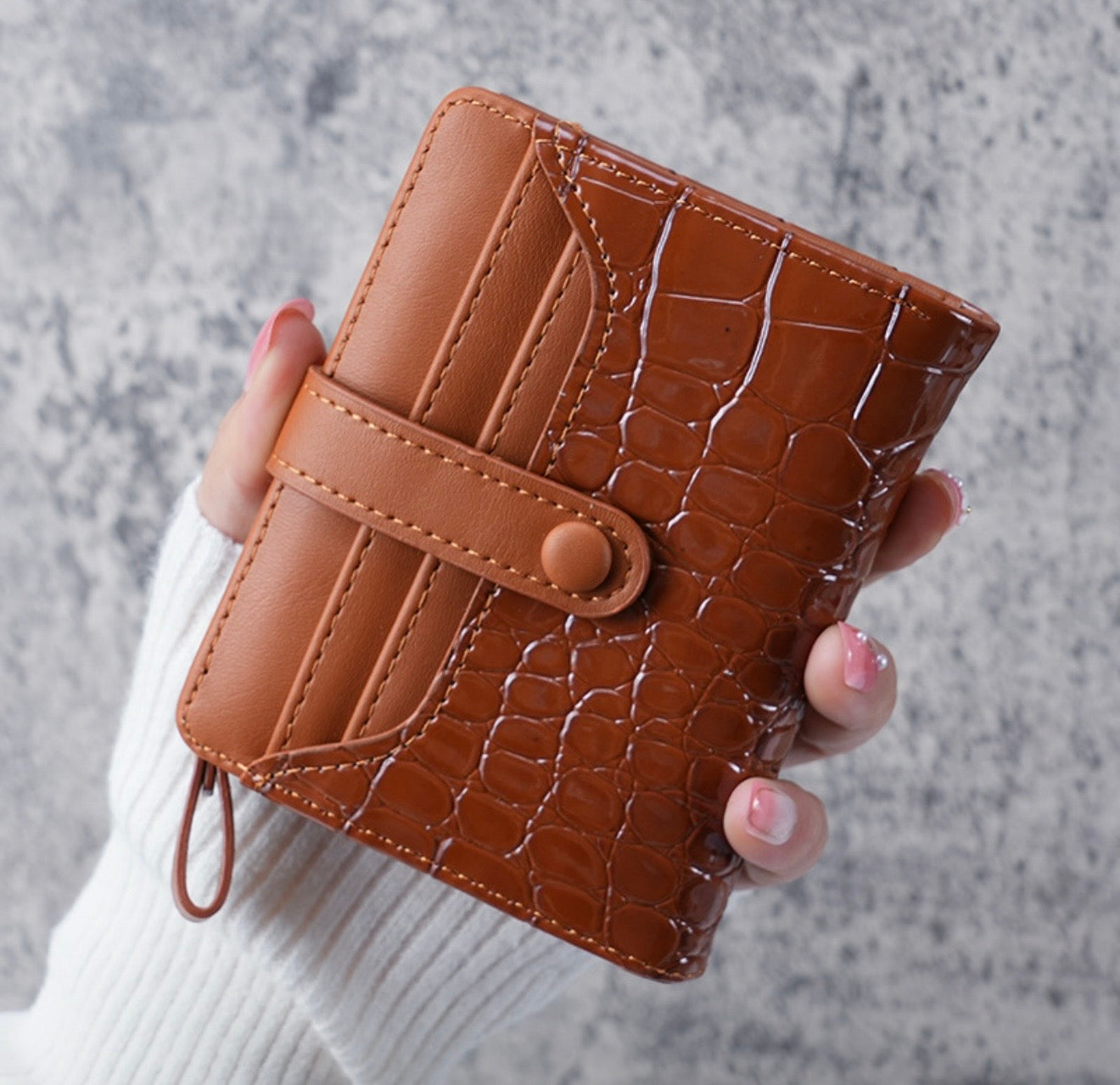 Wallet Portátil y Compacta - Diseño de Hebilla