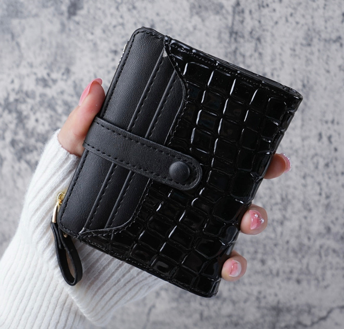 Wallet Portátil y Compacta - Diseño de Hebilla