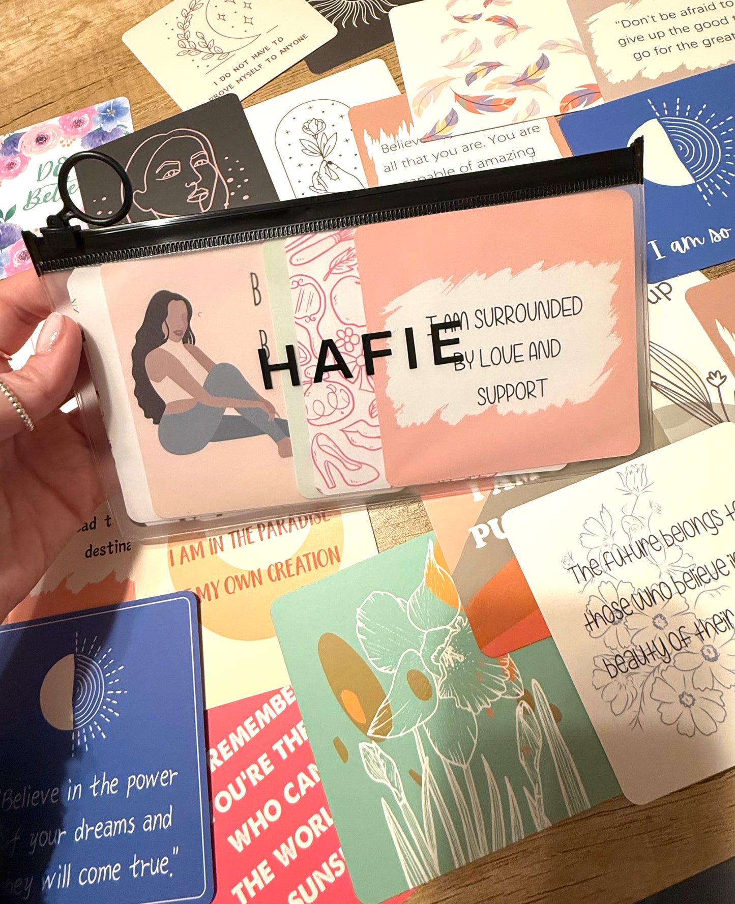 Set de 10 Frases Motivacionales Variadas en Inglés - Incluye Estuche HAFIE