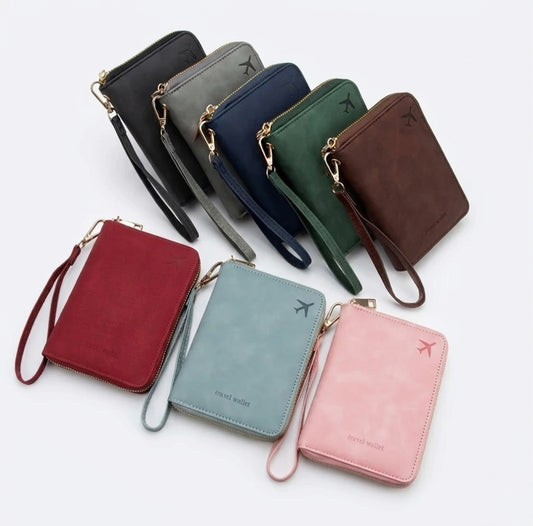 Wallet de Pasaporte con Llavero de Mano (Variedad)